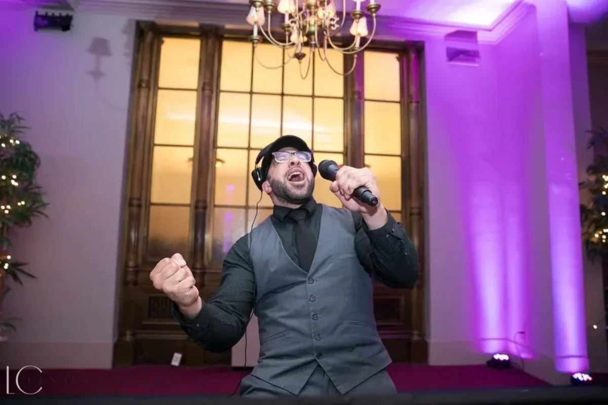 Fernando Bustamante entertaining at an event